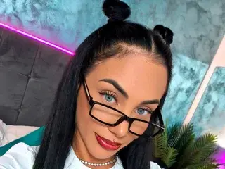 Streamate Best live sex cam show of Hazzell