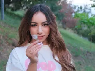 Streamate Live Sex Cam of AlizeBlair