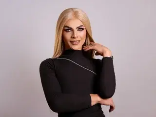 Streamate Live Sex Cam of RENATACASTELLO