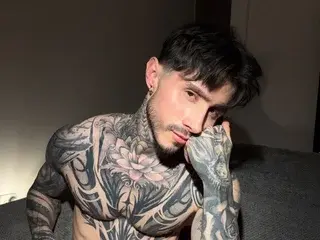 Streamate Nude Webcam of jonusme