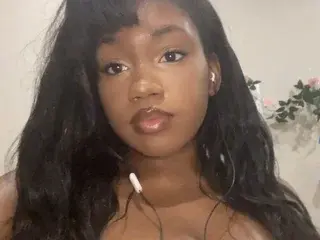 Streamate Nude Webcam of LucentBunnyy