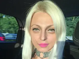 Streamate Free Porn Cam of Carolina_xo