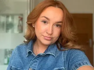 Streamate Live Sex Cam of BritishMissPoppy