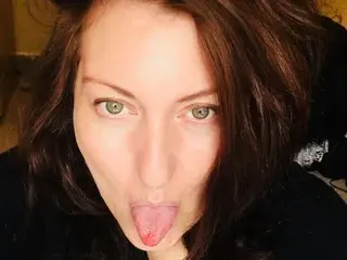Streamate Nude Webcam of Curvygirllouisa