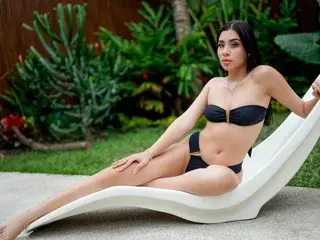 Streamate Watch Live Sex Cams of MiaColucci_GB