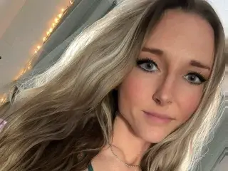 Streamate Free Live Porn of Violet_Styles
