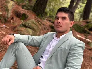 Streamate Adult Webcam of Graysonn_Owen