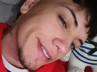 Streamate Live Sex Cam of Y_apolo33