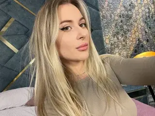 Streamate Free Live Porn of ArolinaNightt