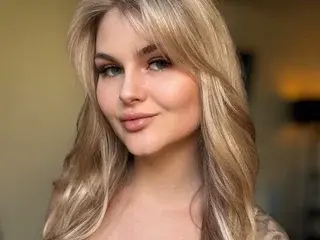 Streamate Free Live Porn of AlexLouise98