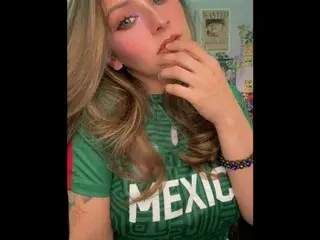 Streamate Watch Live Sex Cams of Alyx_Singer