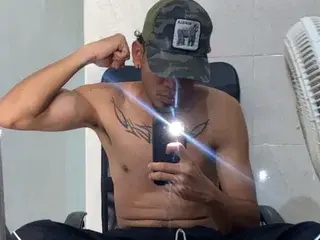 Streamate Live Sex Cam of Rick_Foster
