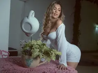Streamate Watch Live Sex Cams of MarianaRoa