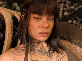 Streamate Free Porn Cam of LizzieRascalli