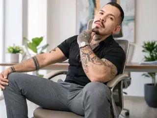 Streamate Adult Webcams of Adil_nova_lock