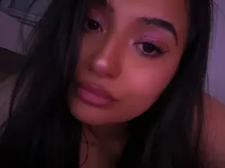 Streamate Live Sex of KiraMoonX