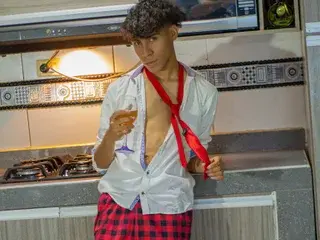 Streamate Sex Cam of hugearmound
