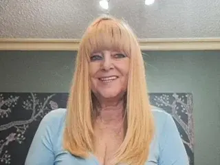 Streamate Live Sex Cam of Adrianna_4u