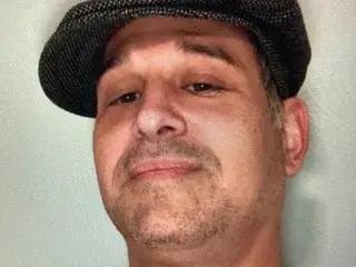 Streamate Free Porn Cam of HoneyGuy18