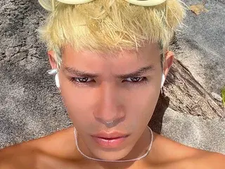 Streamate Nude Webcam of User_erroor