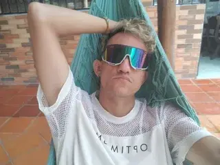 Streamate Watch Live Sex Cams of LukeCarl