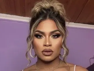 Streamate Sex Cam of ELECTRASANCHEZ