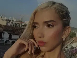 Streamate Live Sex Cam of Ximena_Doll