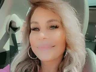 Streamate Sex Cam of somethingaboutMARY