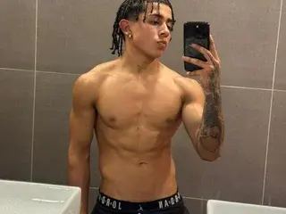 Streamate Private Sex Chat of Bradley_Strong