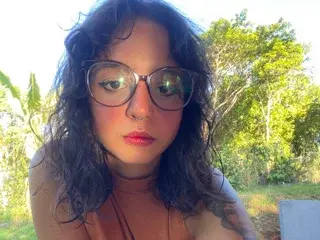 Streamate Free Live Porn of MyaMillor