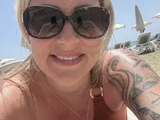 Streamate Free Live Porn of LittleMissSweetLips