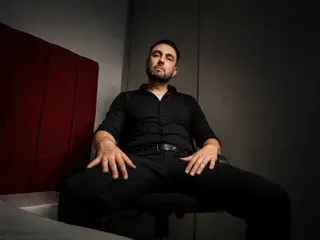 Streamate Live Sex of MaximoHills
