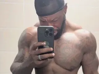 Streamate Sex Chat of MrBrownChoc