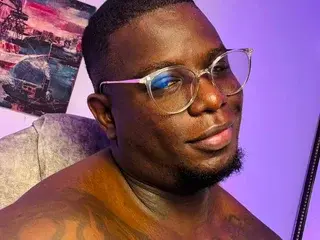 Streamate Live Porn of MuscularJohn
