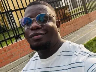 Streamate Sex Cam of MuscularJohn