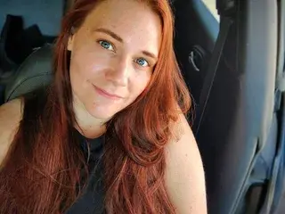 Streamate Nude Webcam of Sneakydesire
