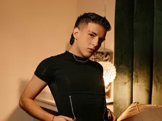 Streamate Free Live Porn of LuccaRicci