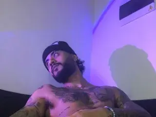 Streamate Free Porn Cam of yio_cohen18