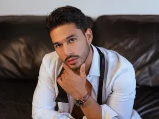 Streamate Nude Webcam of LIANCRUZ