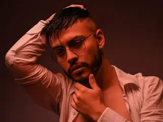 Streamate Sex Chat of Aiden_Gray