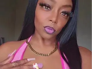 Streamate Free Porn Cam of QweenAreola