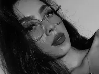 Streamate Adult Webcam of Danielle_Ita
