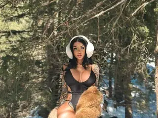 Streamate Adult Video Chat of LucyHills39