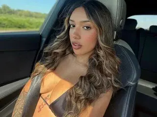 Streamate Free Porn Cam of AliceHarriss