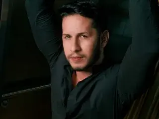 Streamate Watch Live Sex Cams of GeorgeDiesell