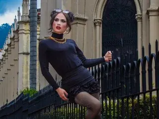 Streamate Watch Live Sex Cams of Briithanny