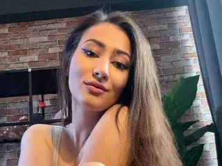 Streamate Best Webcam of IsoldeBlis