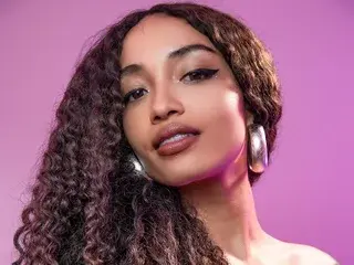 Streamate Sex Cam of mia_love111