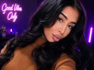 Streamate Free Live Porn of AARISS