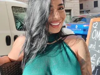 Streamate Free Porn Cam of AARISS
